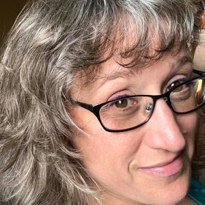 Meet your Posher, Nina